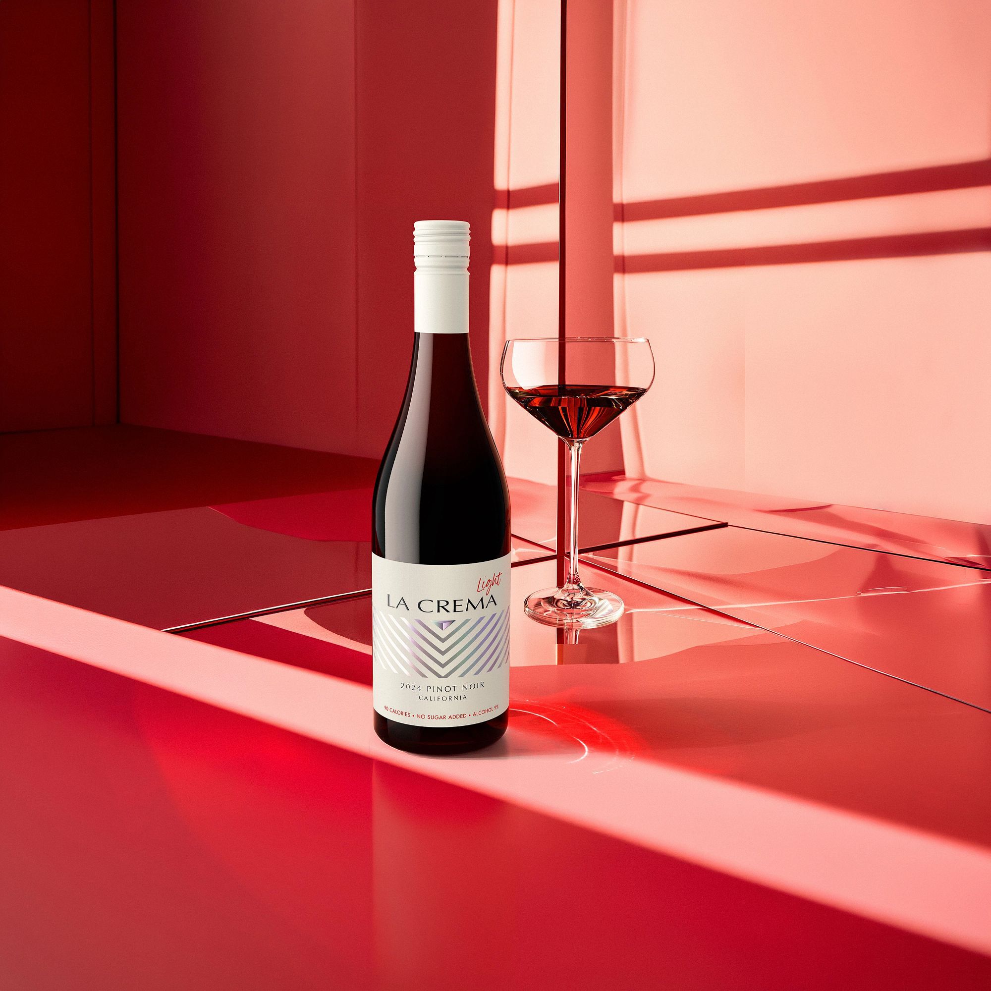 La Crema Light Pinot Noir glass of wine