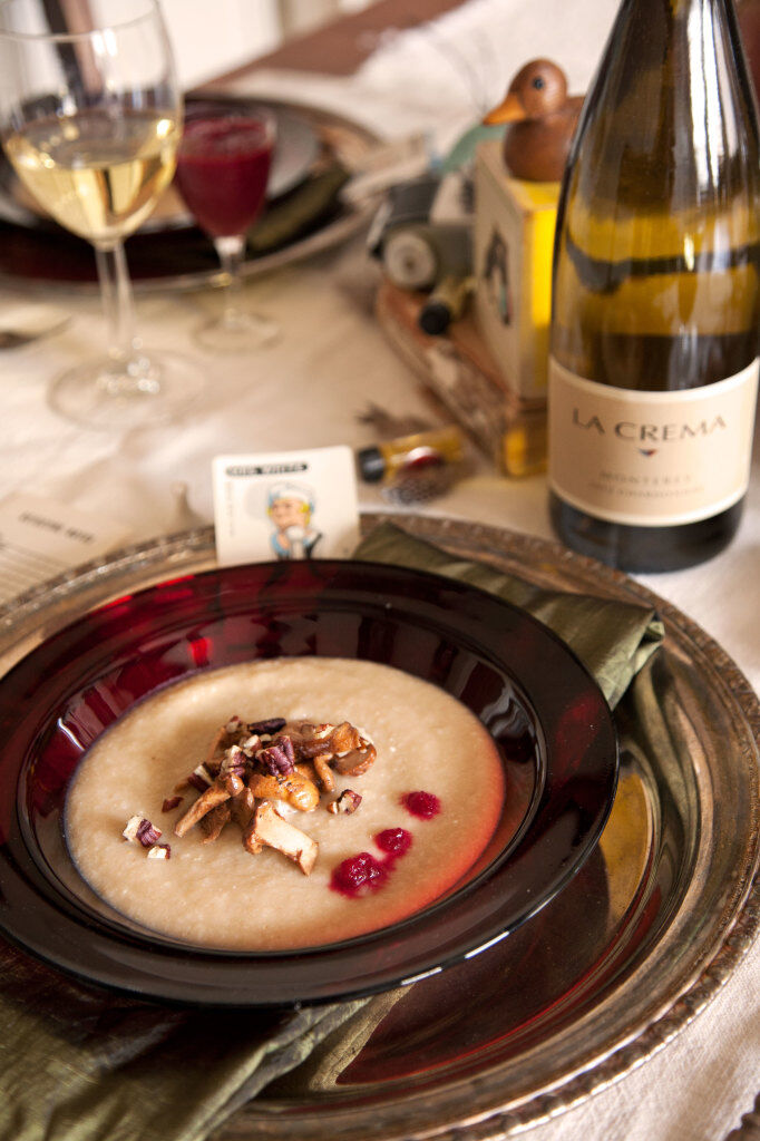 Roasted cauliflower soup with wine