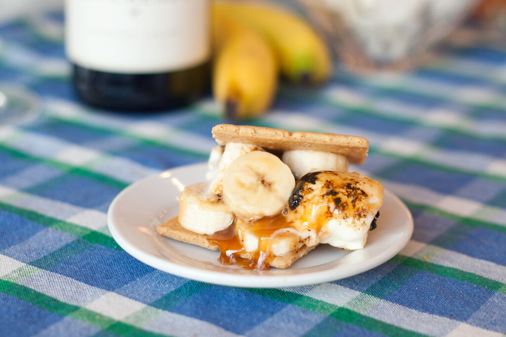 Bananas foster s'more