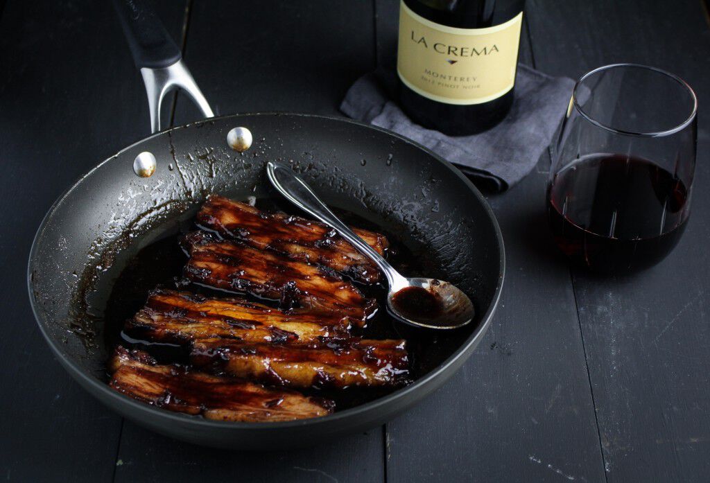 Pork belly with Pinot Noir wine