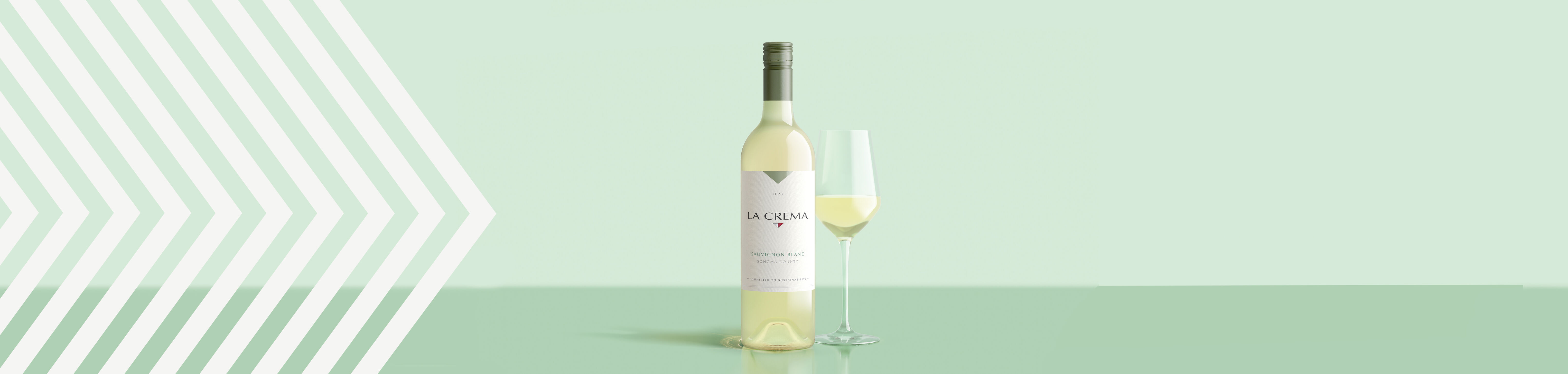 A bottle and glass of La Crema Sauvignon Blanc