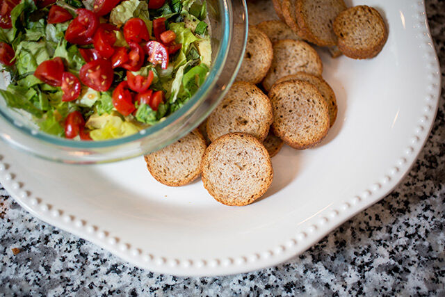 BLT dip with little breads