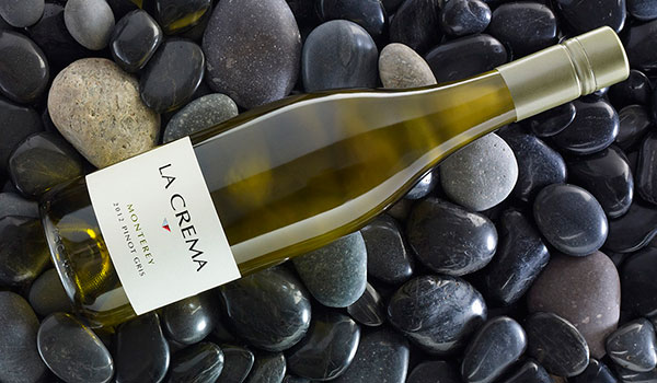 La Crema Pinot Gris bottle