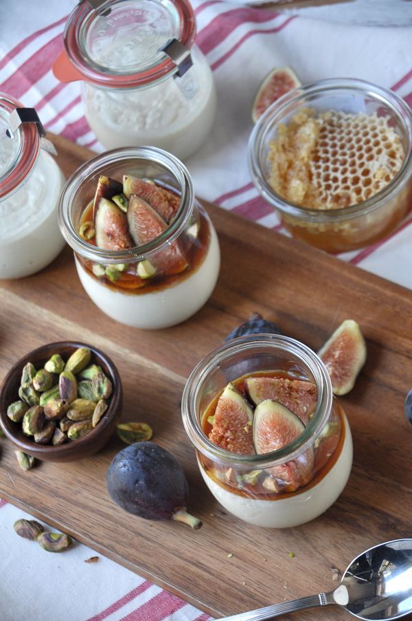 Fresh Figs with Mascarpone, Honey and Pistachios 