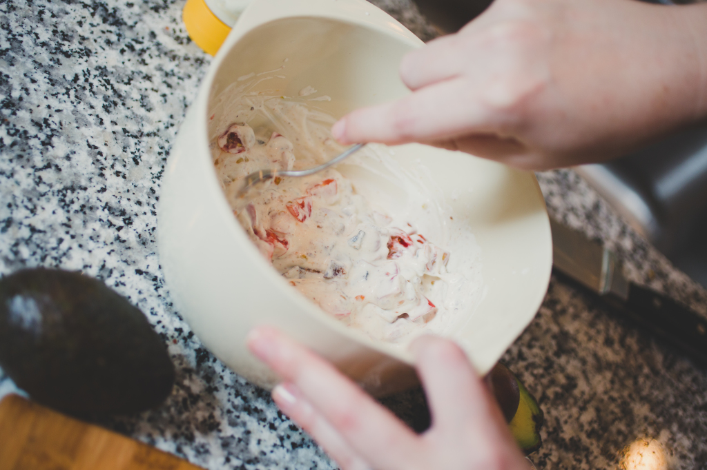 BLT Avocado Dip: A college football top-ranked nosh