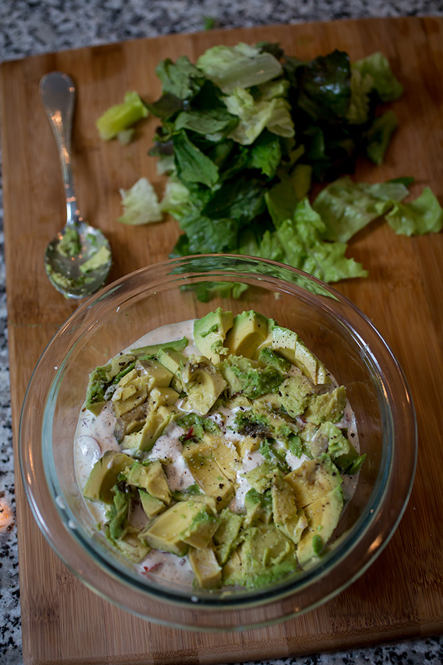 BLT Avocado Dip: A college football top-ranked nosh