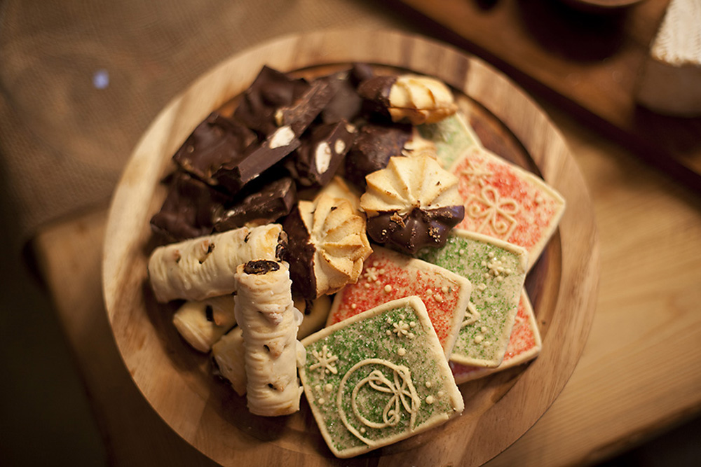 Holiday dessert plate