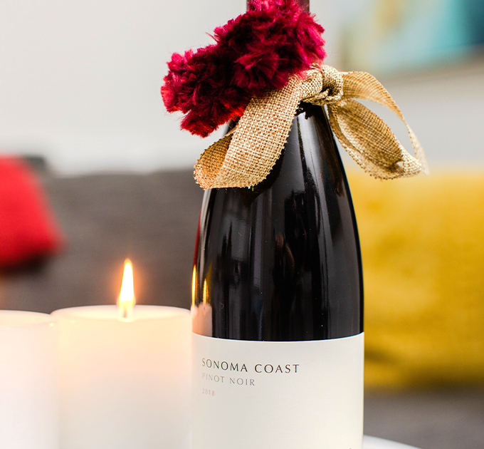 La Crema Sonoma Coast Pinot Noir Gift Wrap