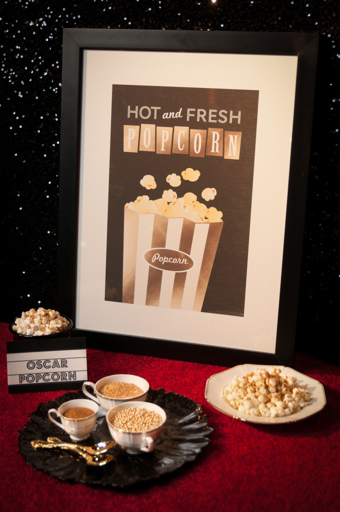 Popcorn display for a dessert bar