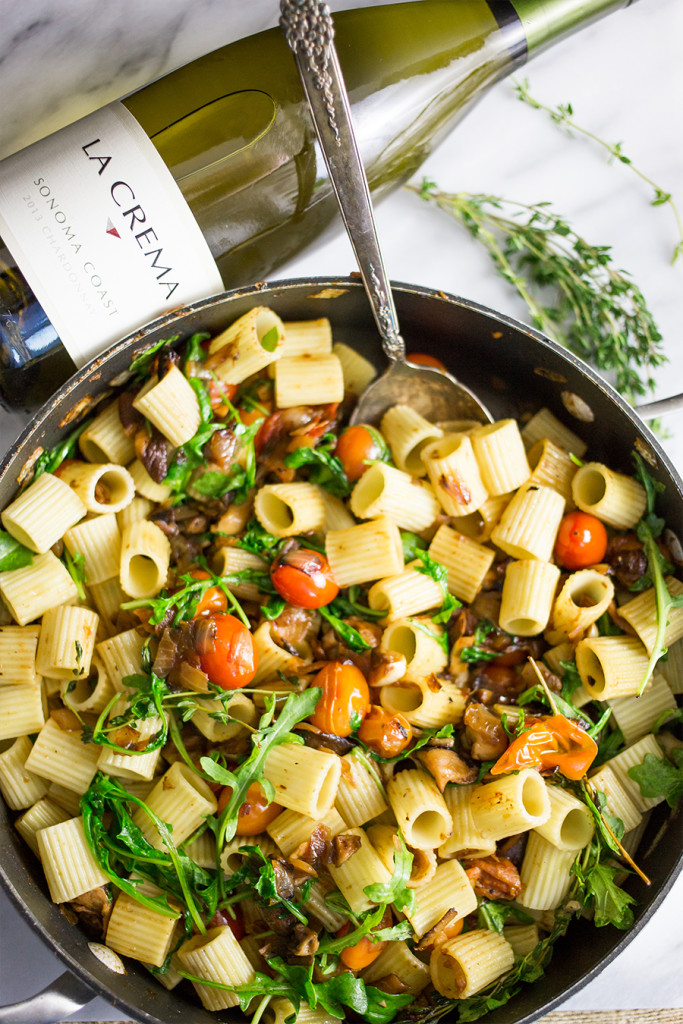 Arugula and mushroom pasta- this rustic easy side dish is so delicious!