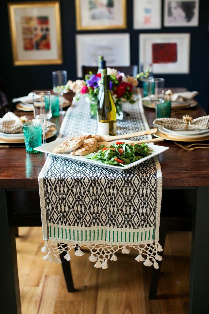 Tips for hosting a dinner party.