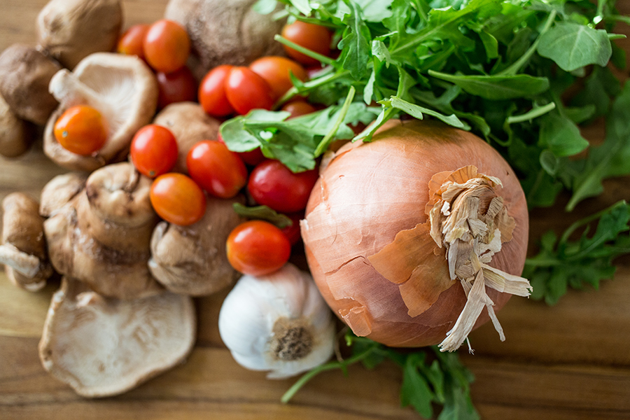 rustic mushroom and arugula pasta