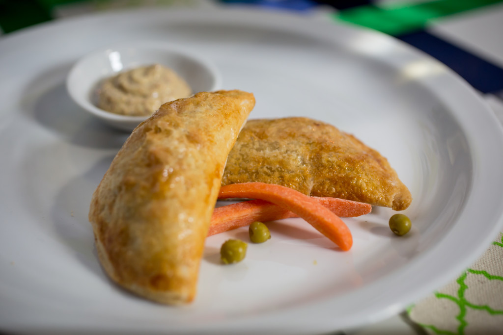 Easy and delicious Shepherd's Pie Empanadas