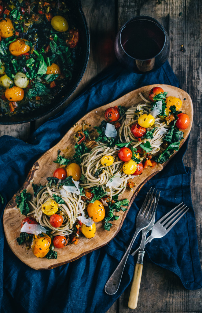 Farmers Market Soba Noodles with Spicy Chimichurri and Crispy Kale