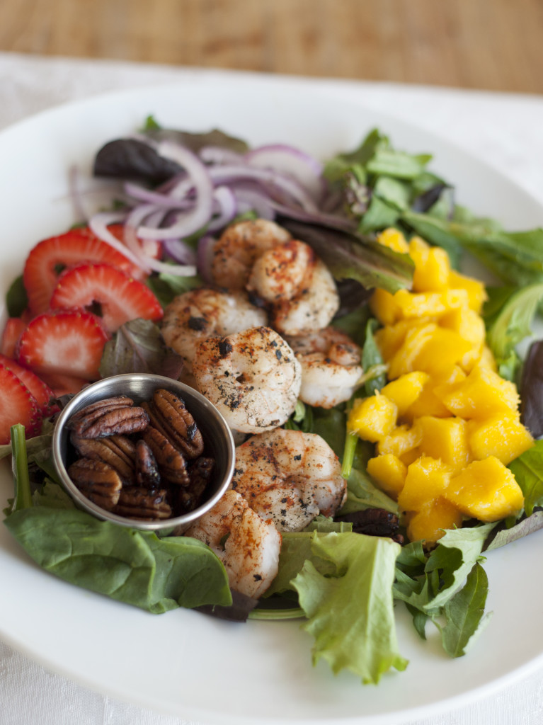 Summer Salad with Shrimp and Mango | La Crema Winery