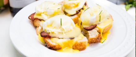 Eggs Benedict for a Crowd