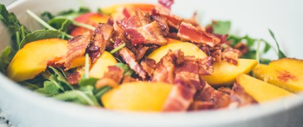 Summer Entertaining Recipes: Peach and Arugula Salad with Crispy Bacon