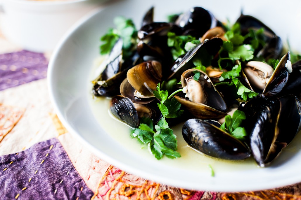 Tapas Party: Mussels in White Wine