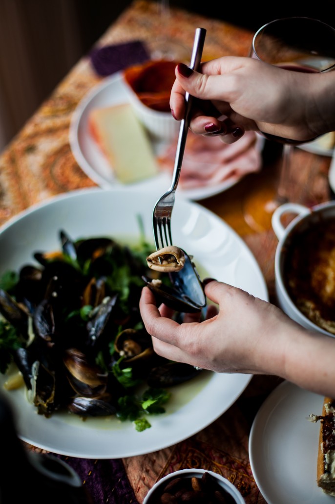 Tapas Party: Mussels in White Wine and Butter