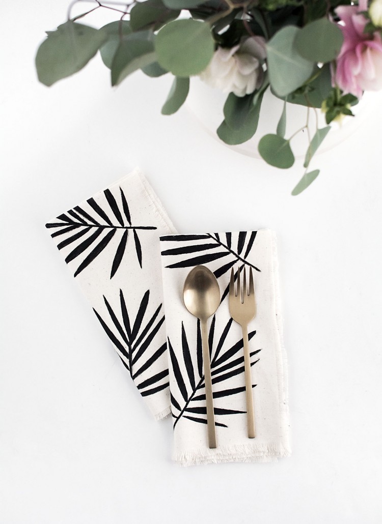 DIY Palm Leaf Napkins