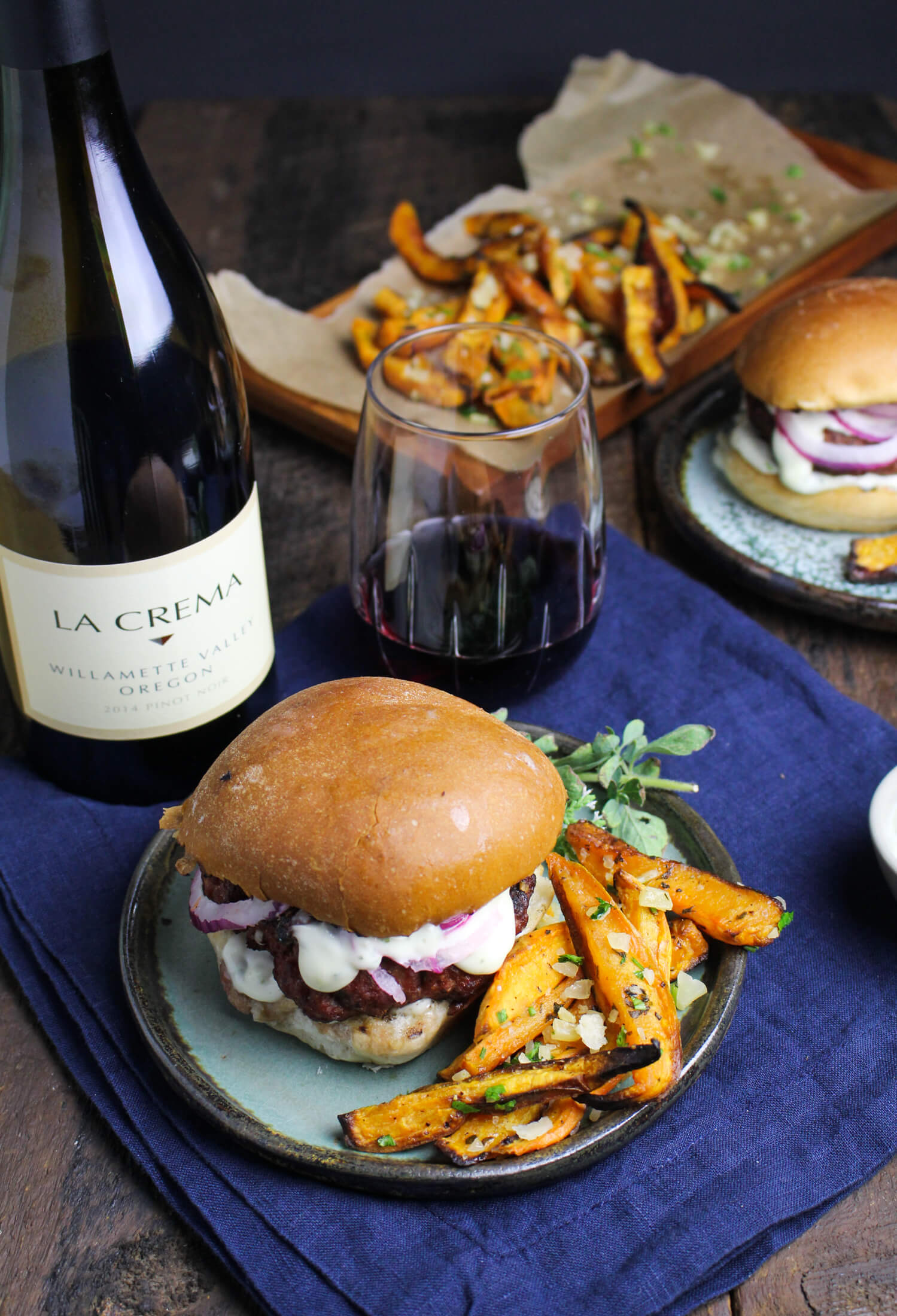 Top 14 Summer Recipes Roundup: Lamb Burgers with Garlic Aioli