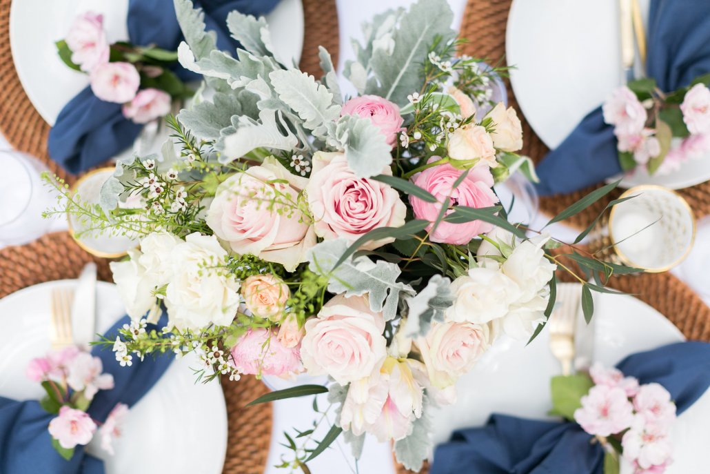 Assemble an awesome centerpiece for your spring picnic to set the mood