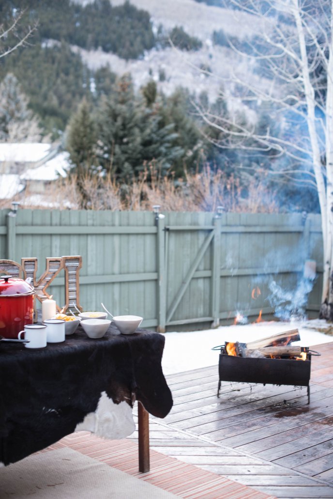 How to Host an Après Ski Party