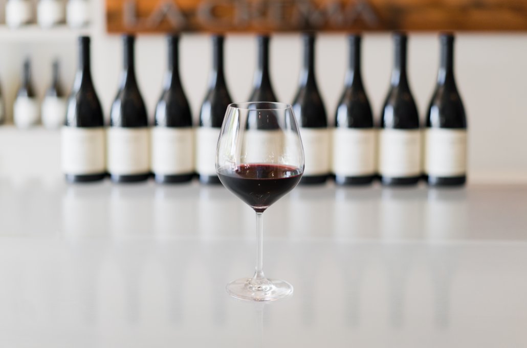 Taste the distinctiveness of La Crema Pinot Noir.